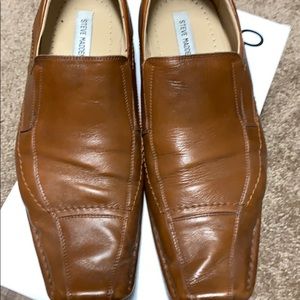 Men’s dress shoes